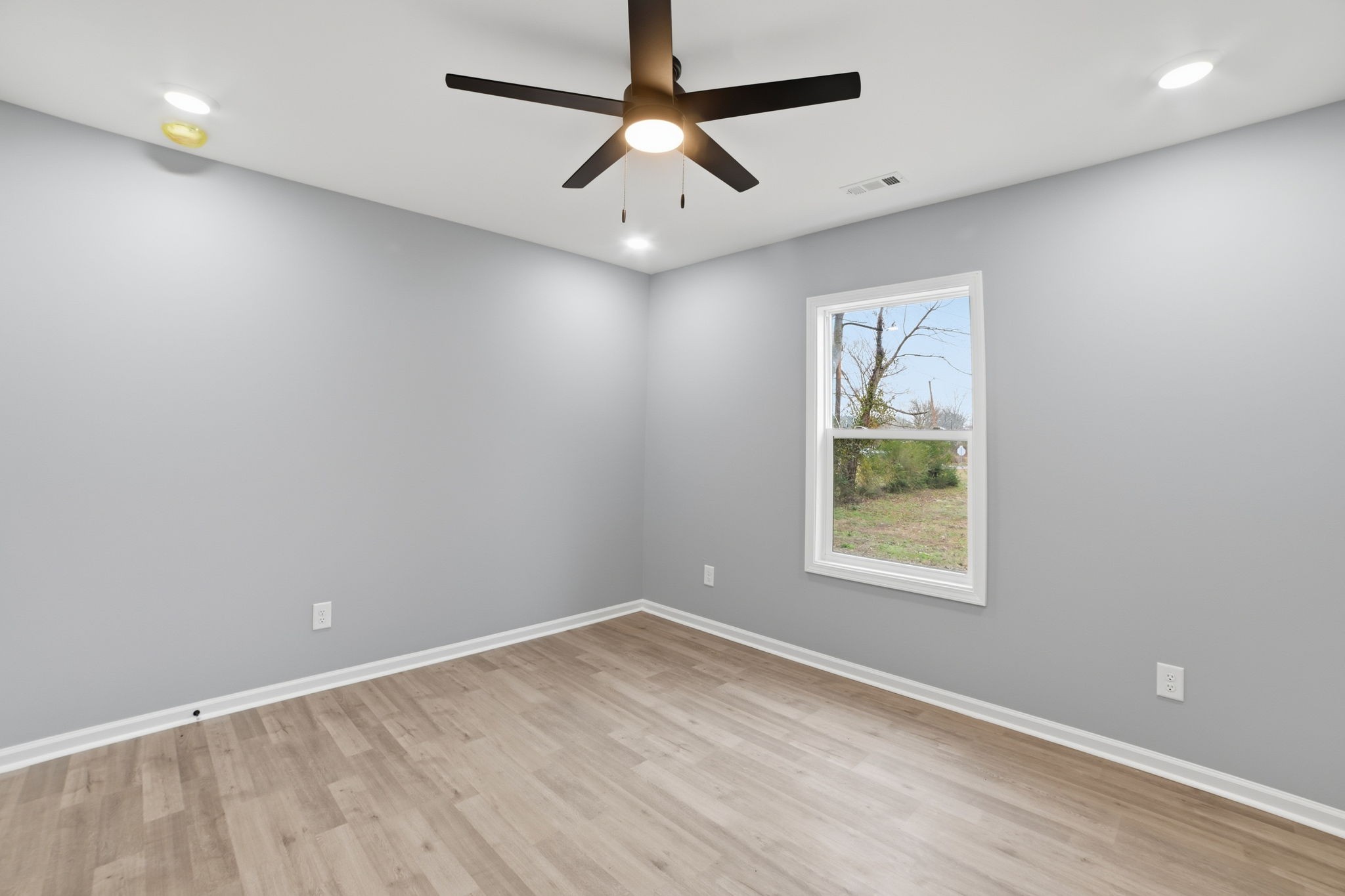 104 Fairground Drive Waverly TN 37185