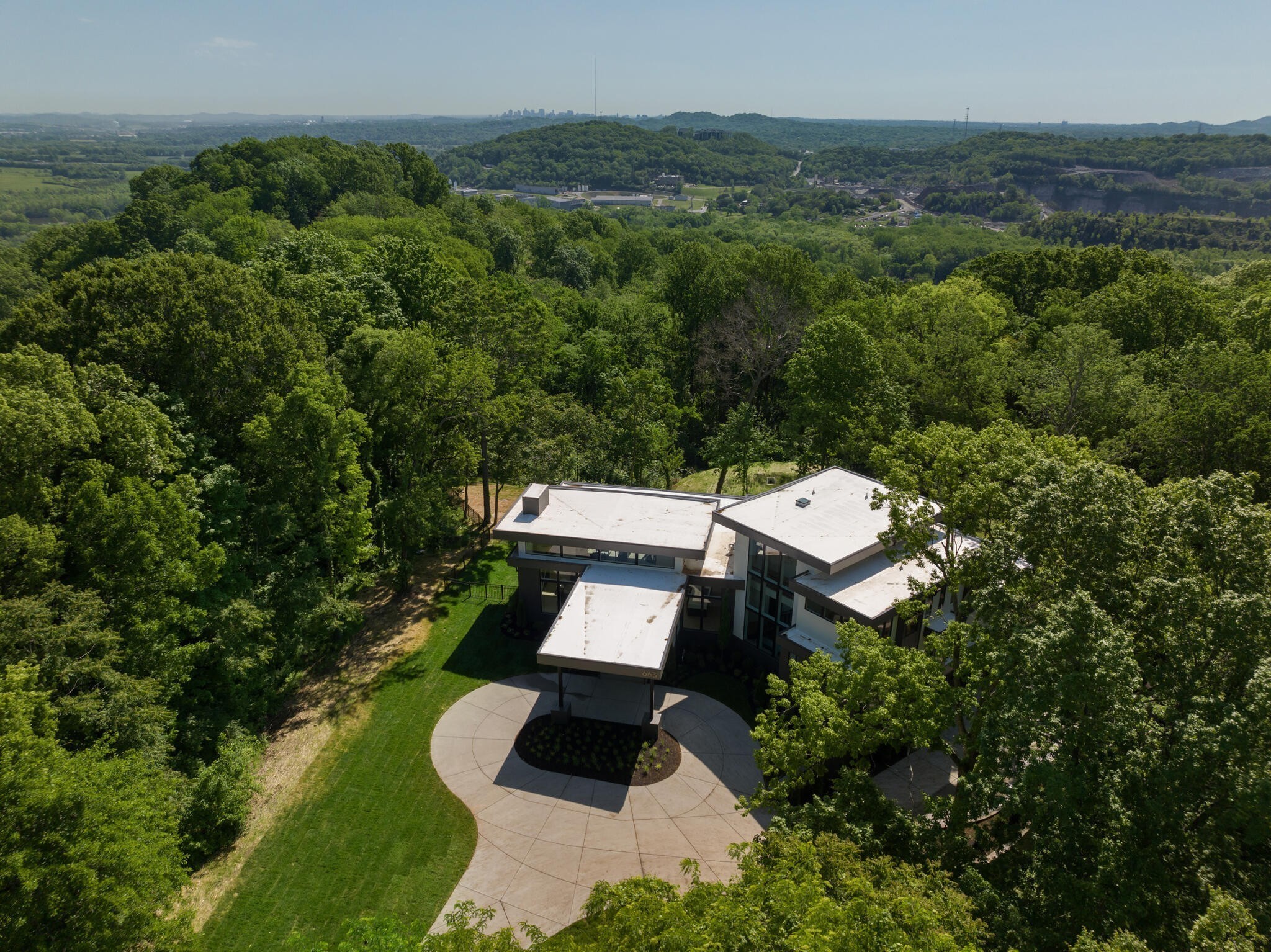 663 Hunters Trail Nashville TN 37209