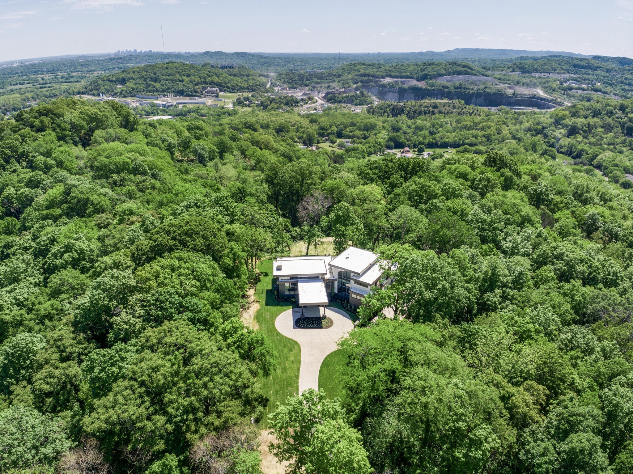 663 Hunters Trail Nashville TN 37209