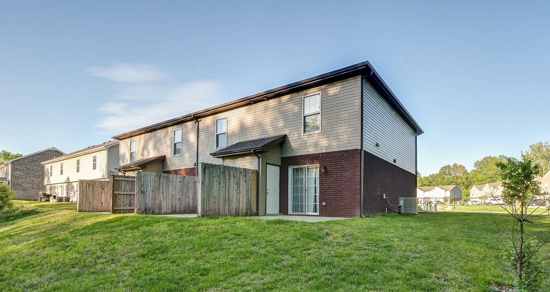2256C Mccormick Clarksville TN 37040