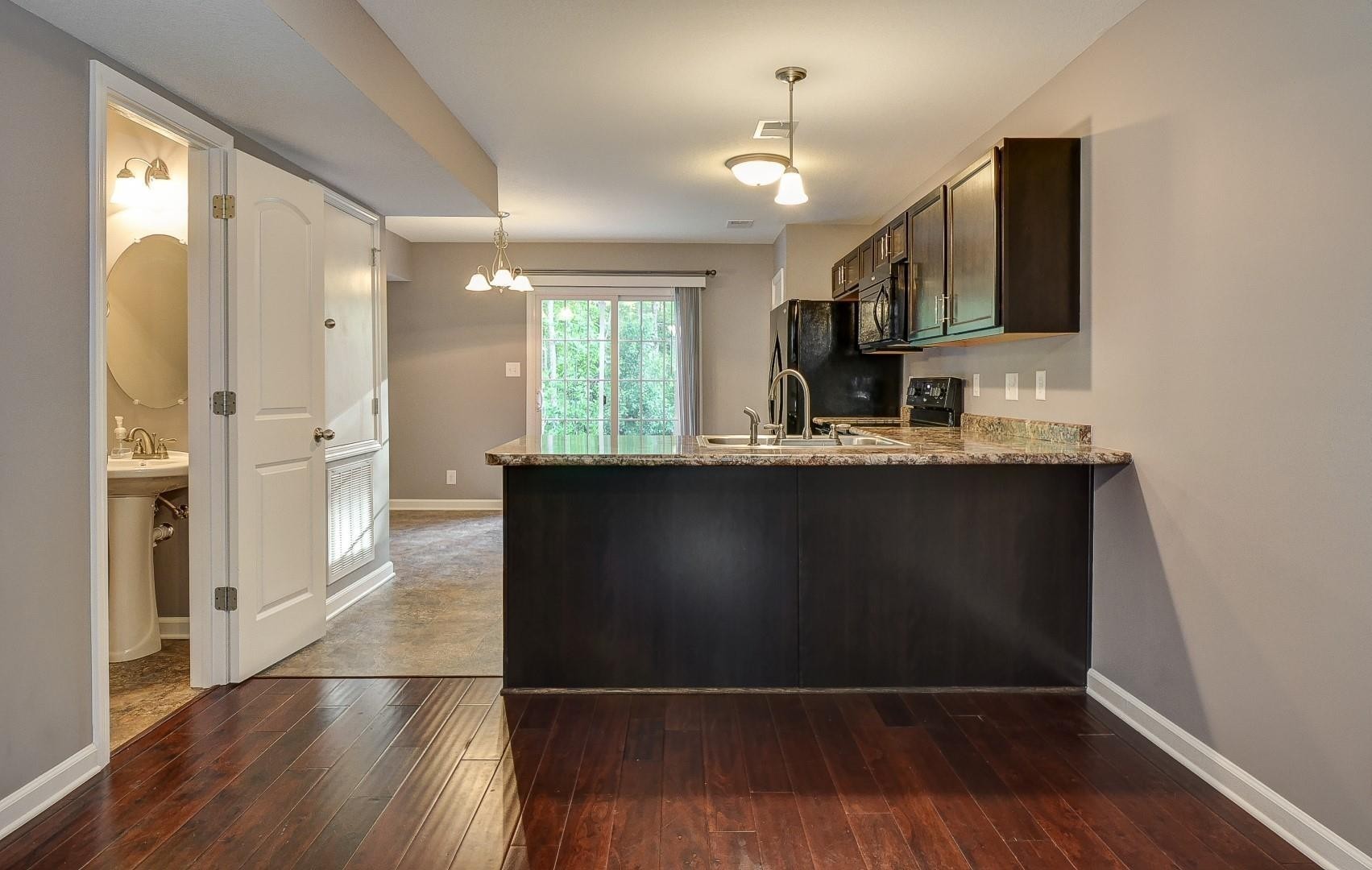 2256C Mccormick Clarksville TN 37040