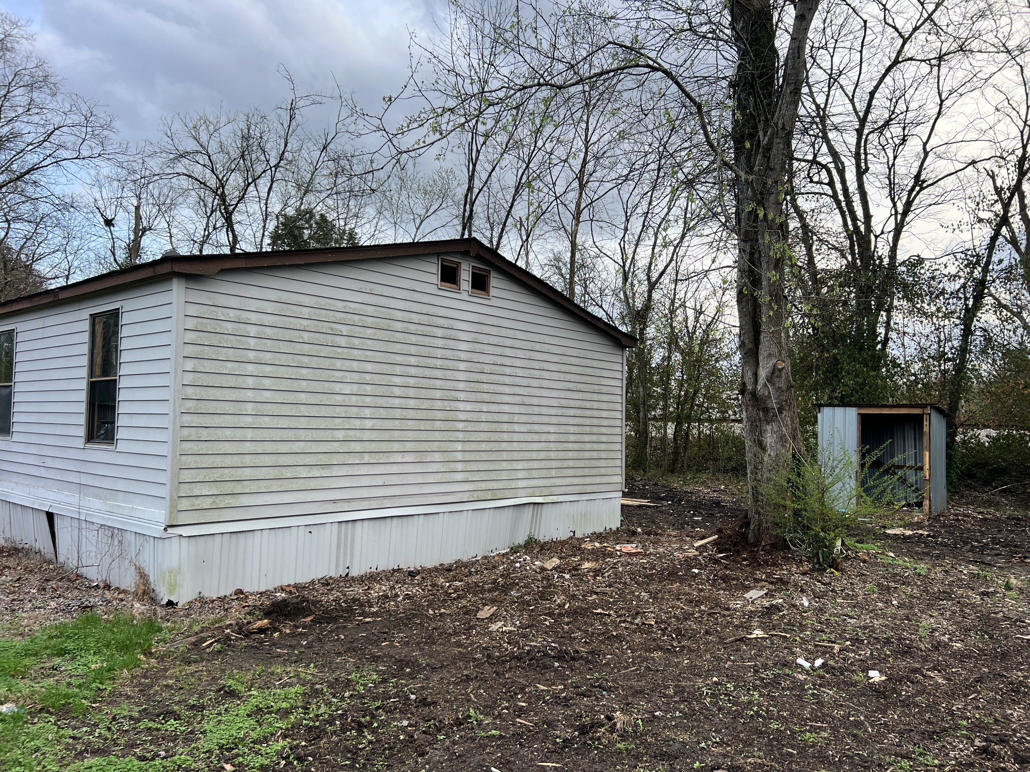 108 Hinkle Hill St, E Bell Buckle TN 37020