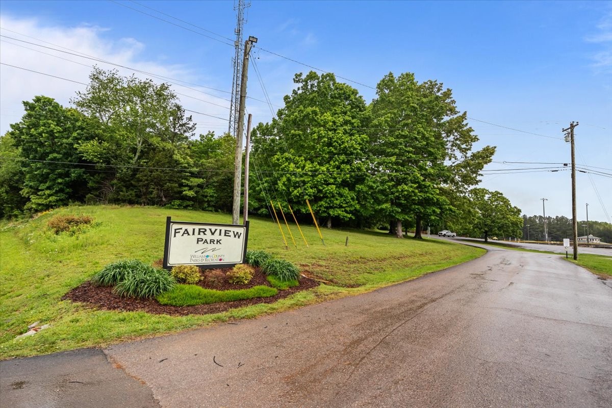 7406 Twill Heights Loop Fairview TN 37062