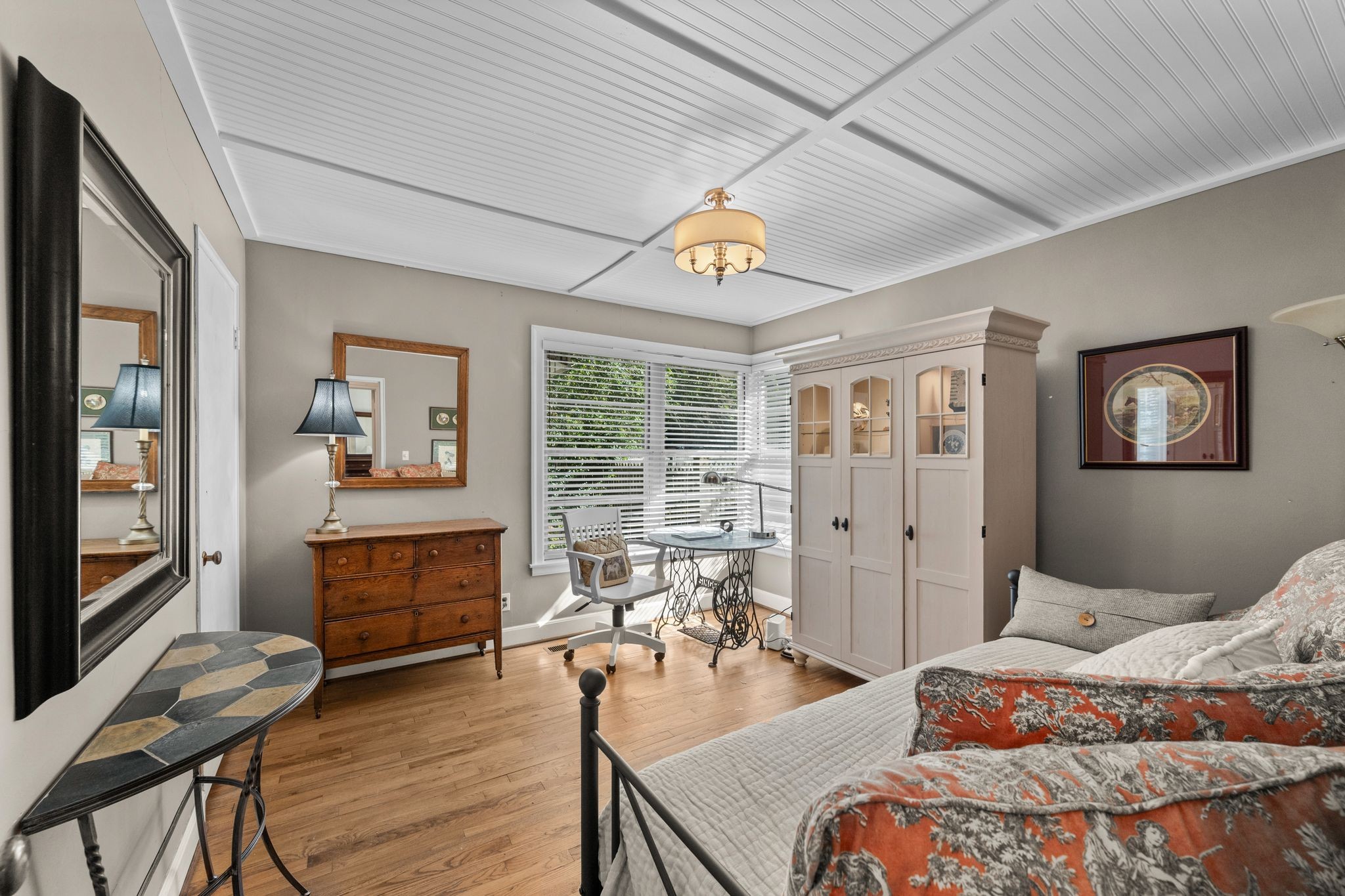 201 Brookfield Avenue Nashville TN 37205
