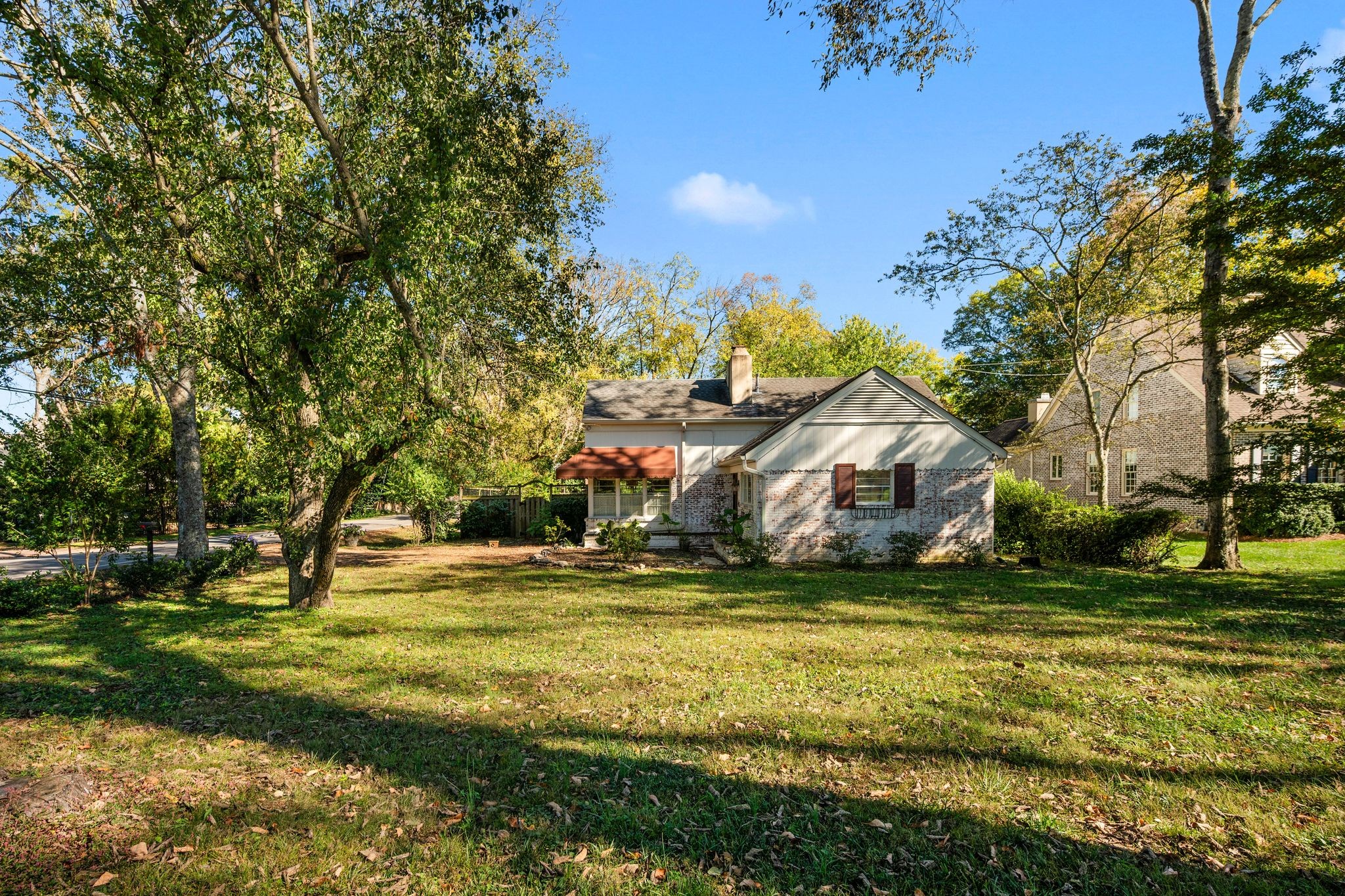 201 Brookfield Avenue Nashville TN 37205