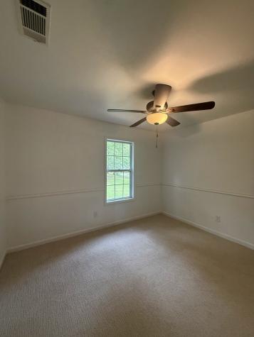 43 Hawthorne Dr, N Lawrenceburg TN 38464