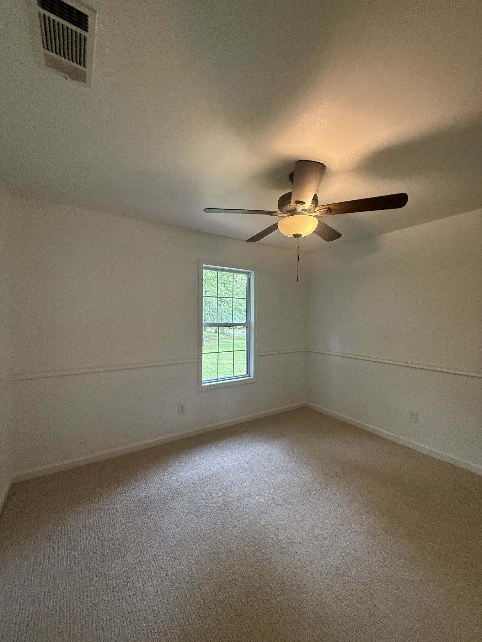 43 Hawthorne Dr, N Lawrenceburg TN 38464