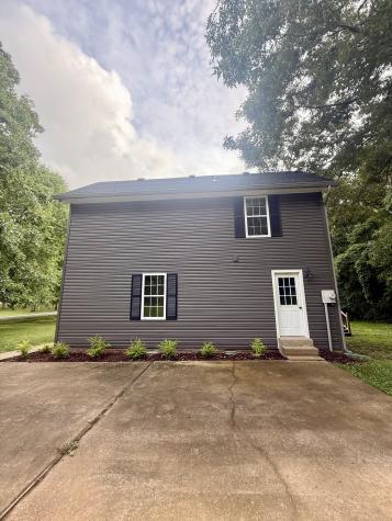 43 Hawthorne Dr, N Lawrenceburg TN 38464