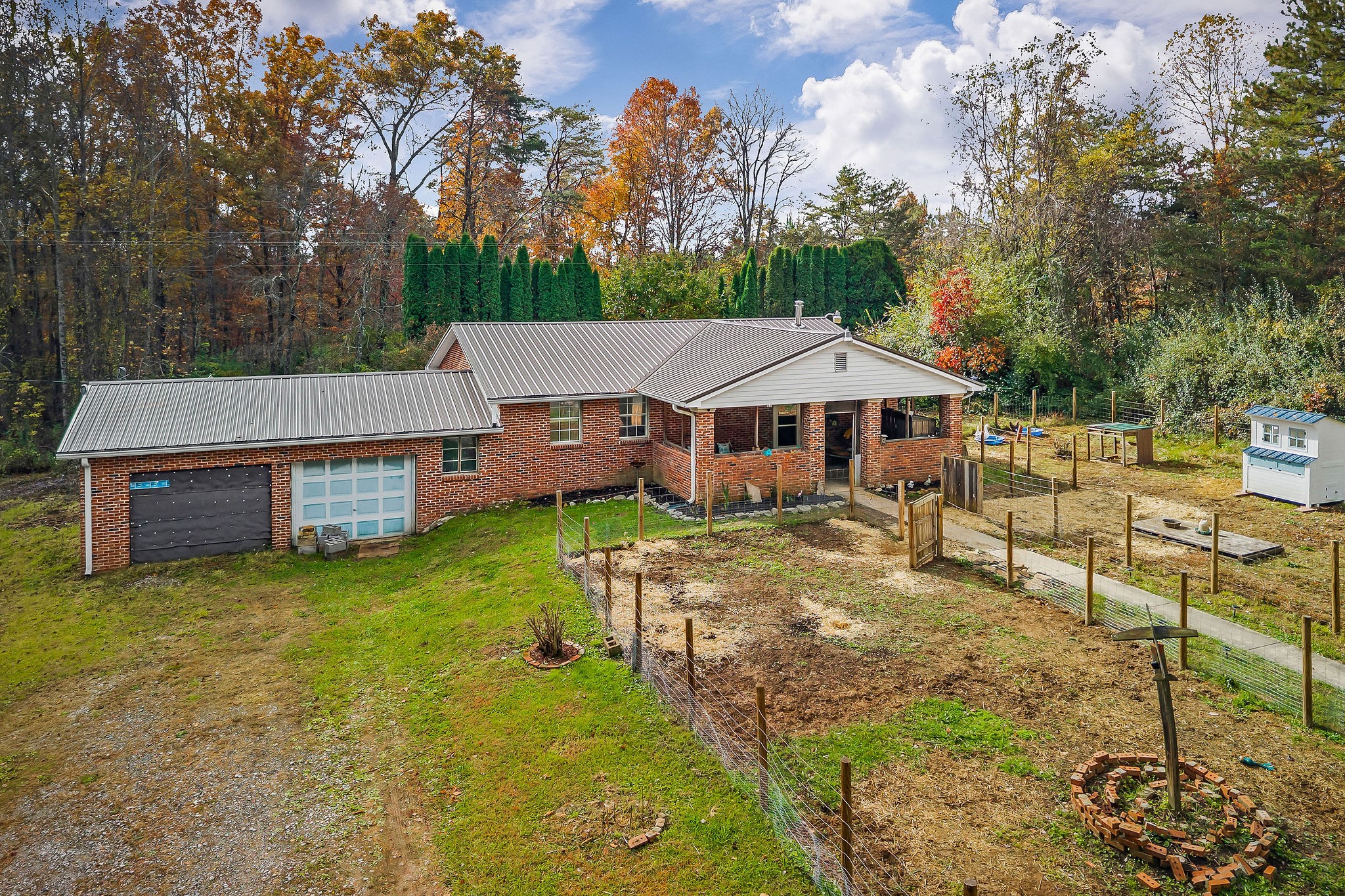 345 J W Farris Drive Sparta TN 38583