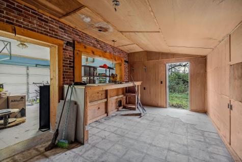 345 J W Farris Drive Sparta TN 38583