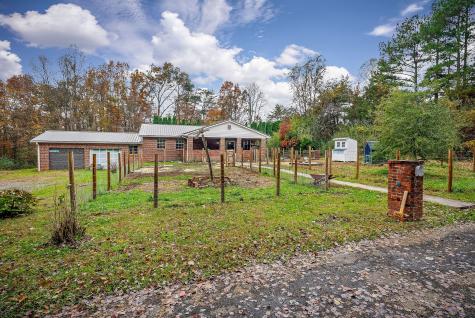 345 J W Farris Drive Sparta TN 38583