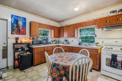 345 J W Farris Drive Sparta TN 38583