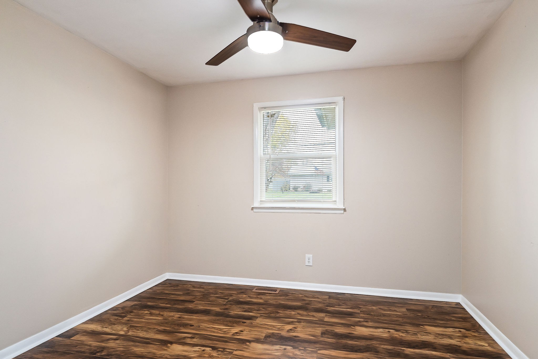 118 Van Buren Street Mcminnville TN 37110