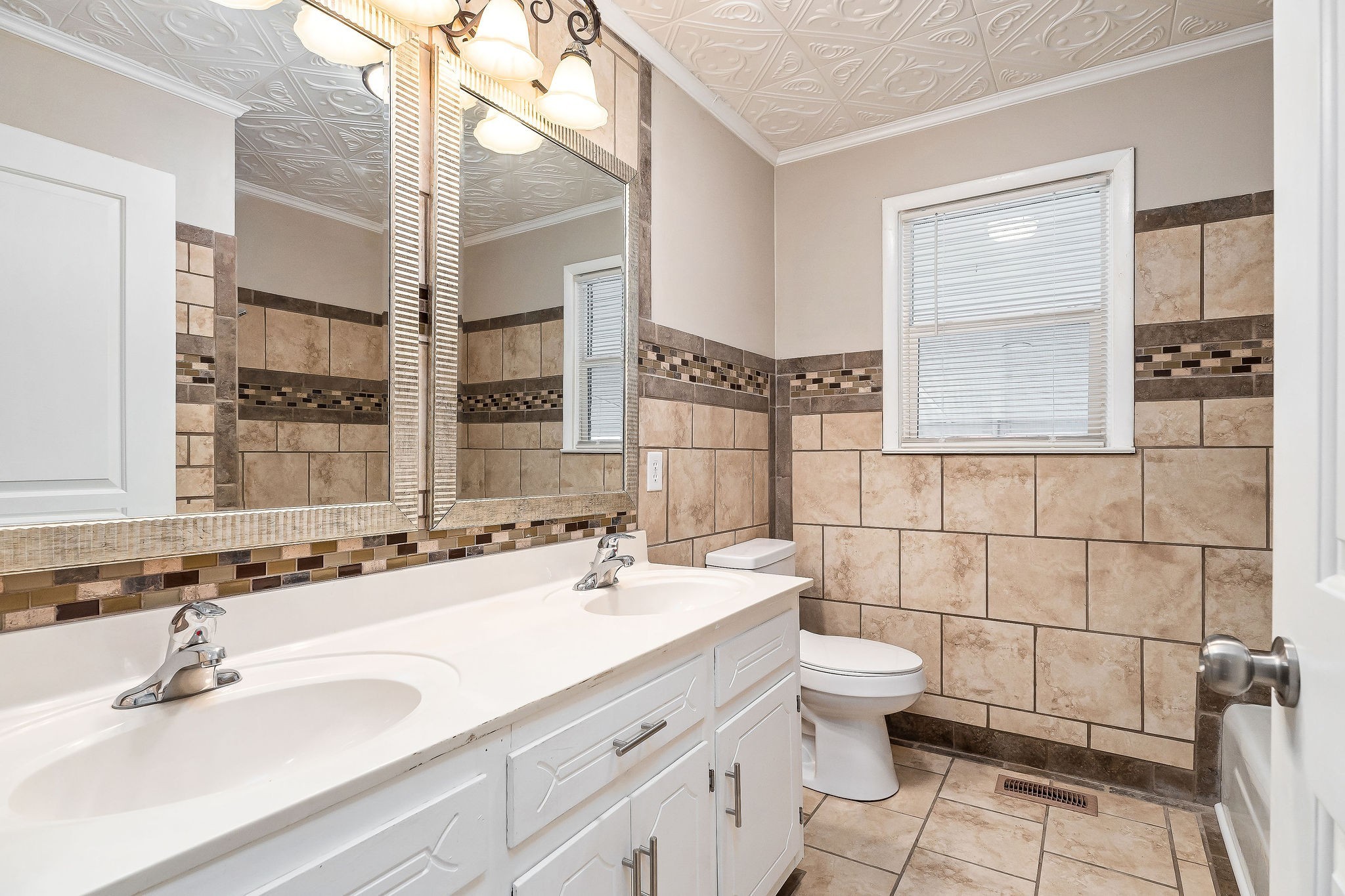 118 Van Buren Street Mcminnville TN 37110