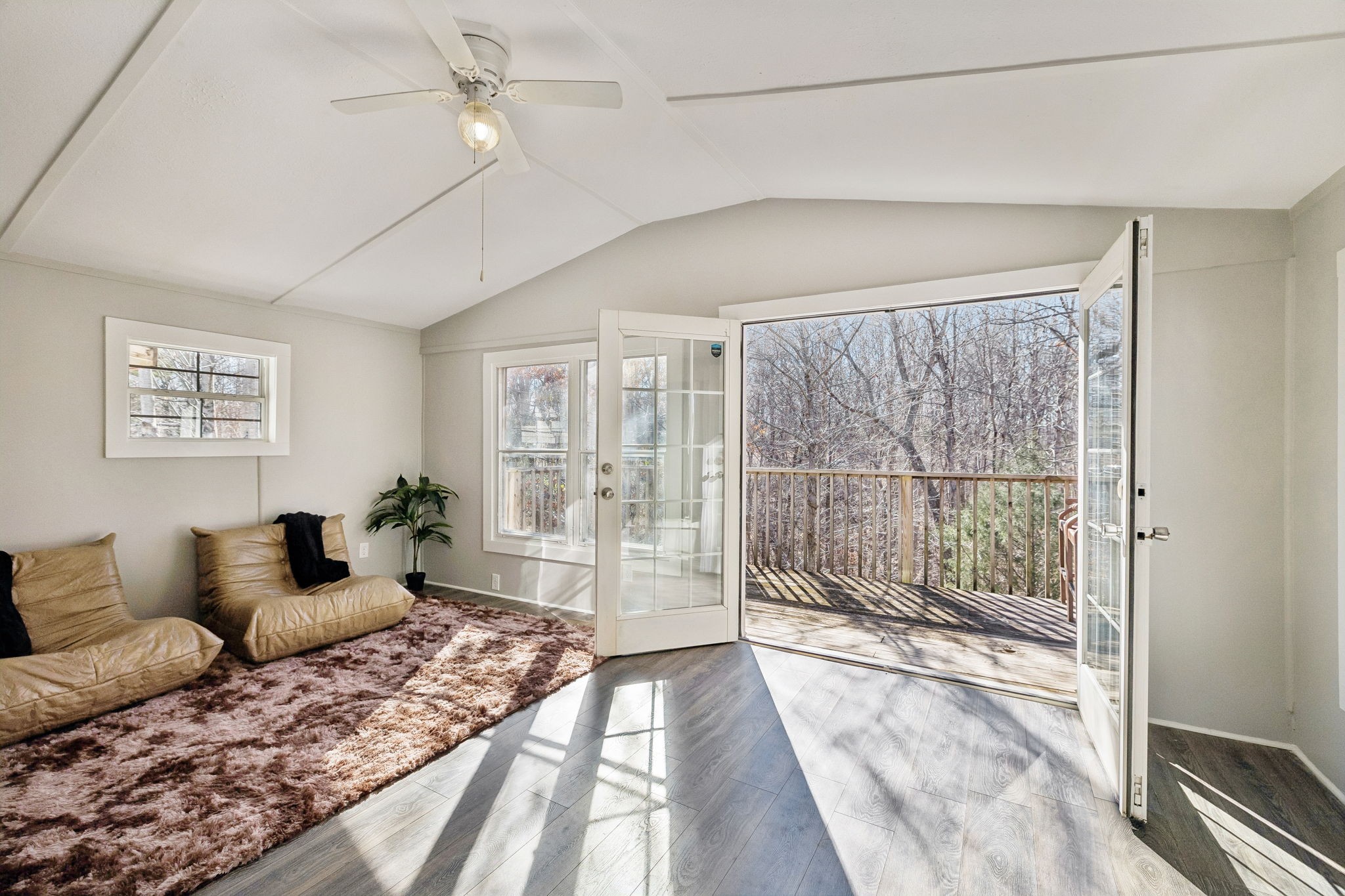 1053 Pack Road White Bluff TN 37187