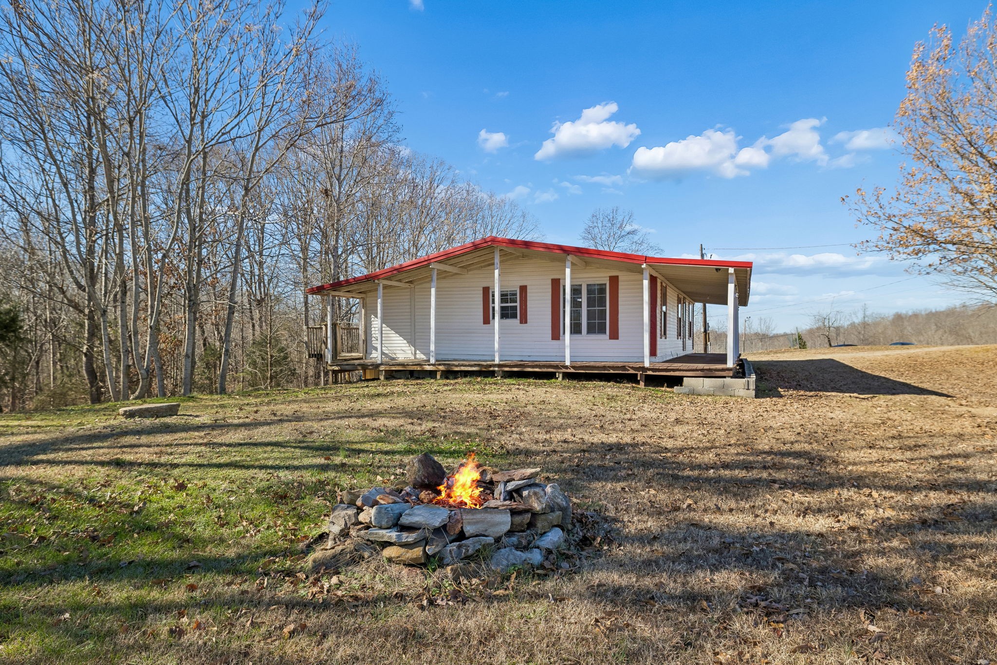 1053 Pack Road White Bluff TN 37187