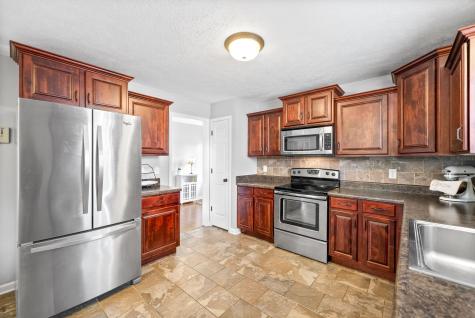 687 Fox Hound Drive Clarksville TN 37040
