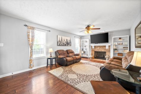687 Fox Hound Drive Clarksville TN 37040