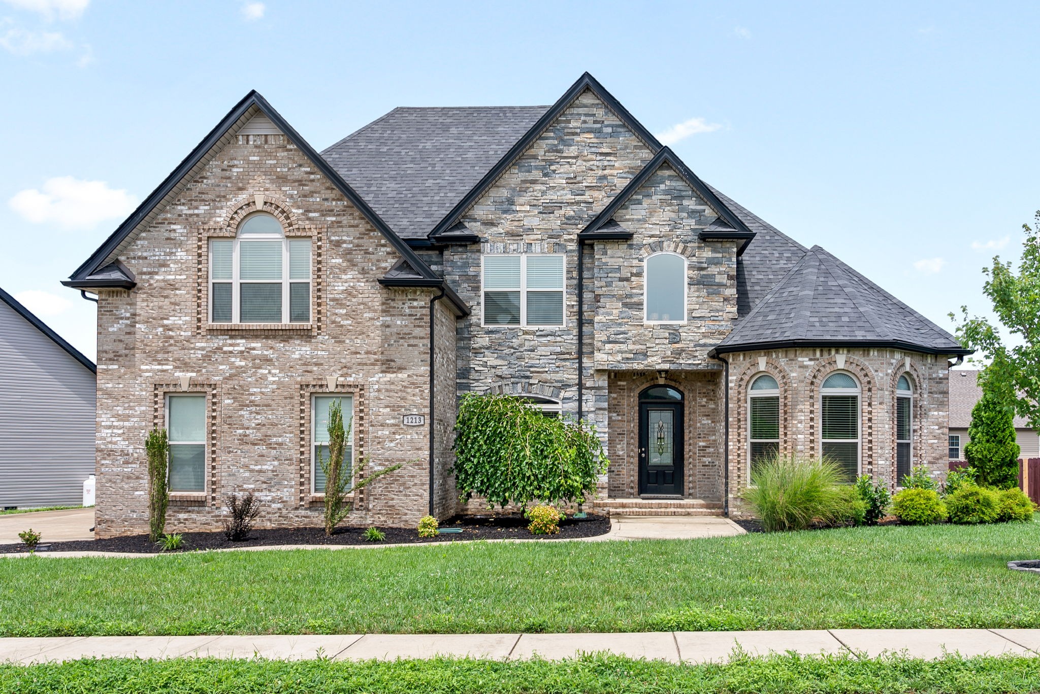 1213 Juniper Pass Clarksville TN 37043