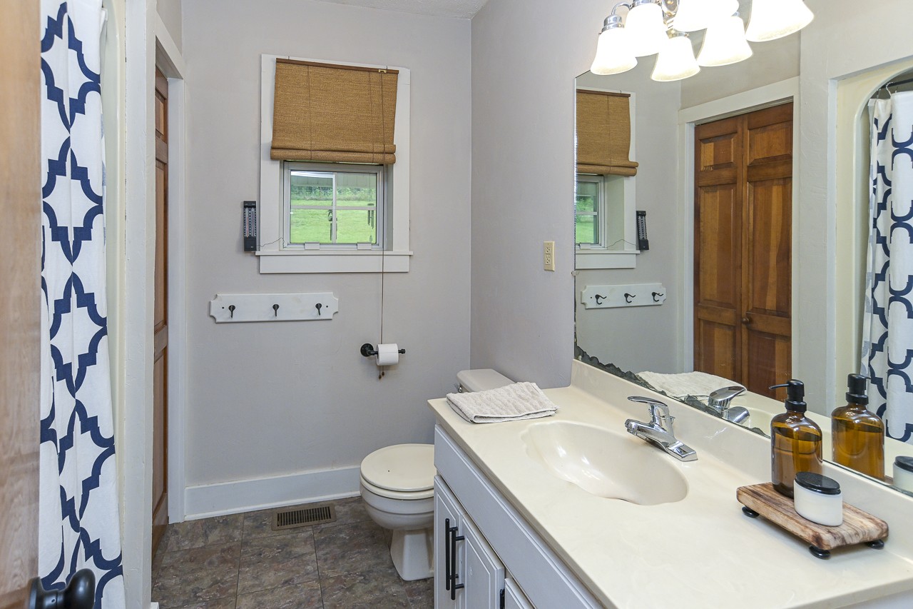 6933 Winchester Highway Winchester TN 37398