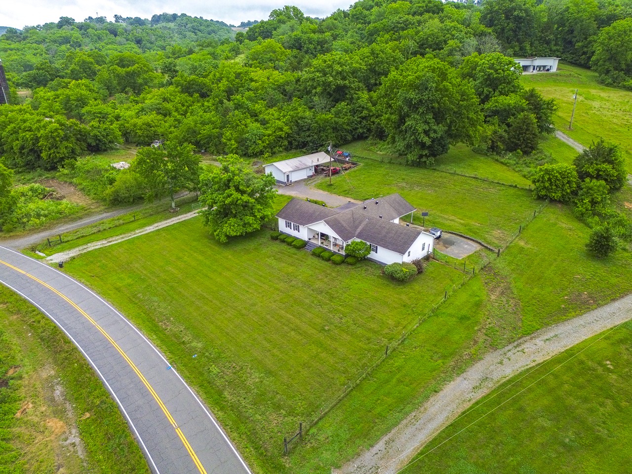 6933 Winchester Highway Winchester TN 37398