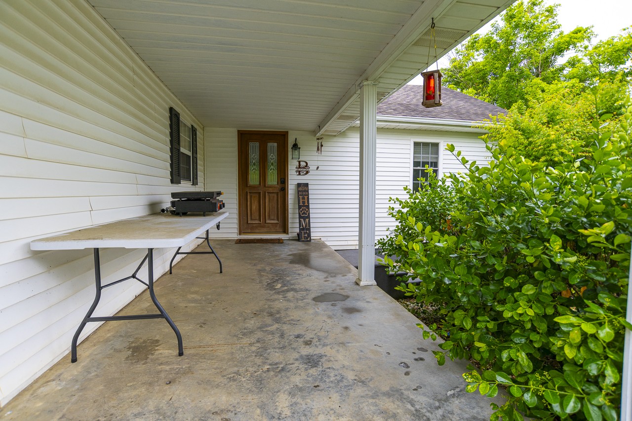 6933 Winchester Highway Winchester TN 37398