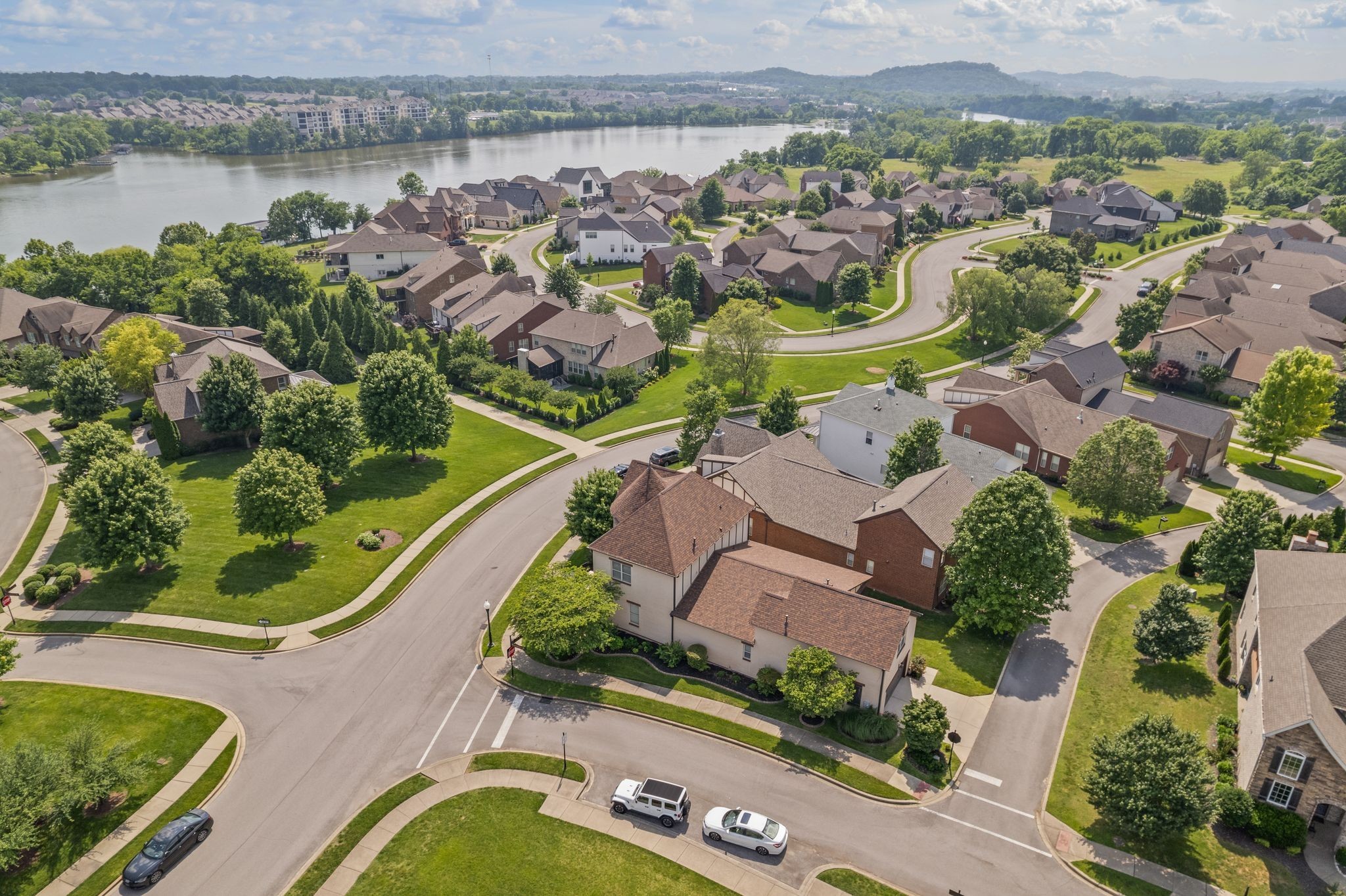 1638 Kelvington Boulevard Gallatin TN 37066
