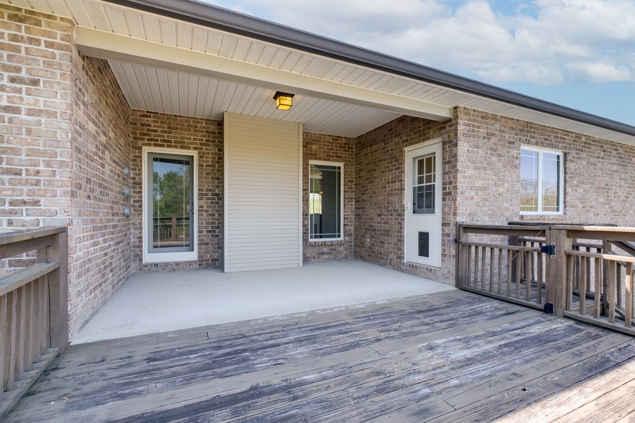 1249 White Road Bon Aqua TN 37025