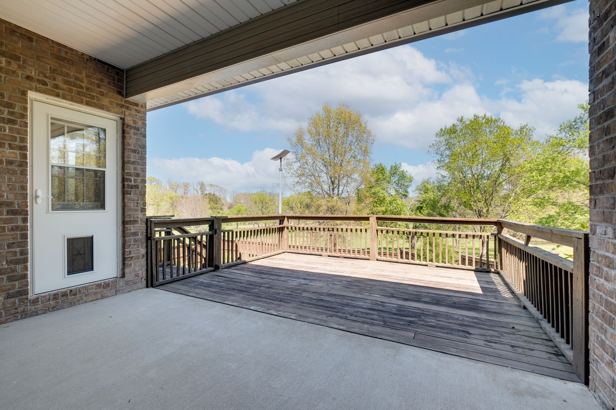 1249 White Road Bon Aqua TN 37025