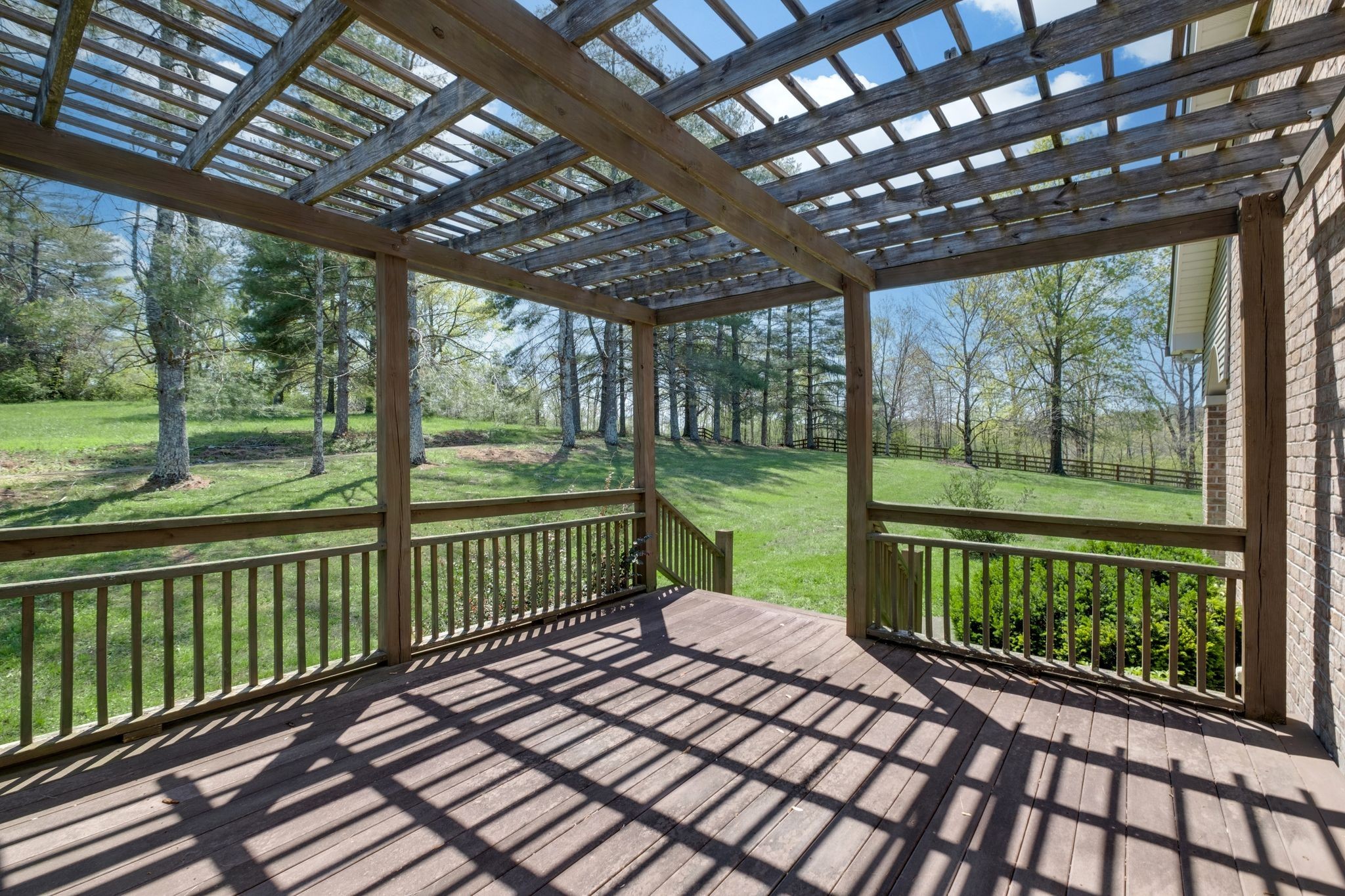 1249 White Road Bon Aqua TN 37025