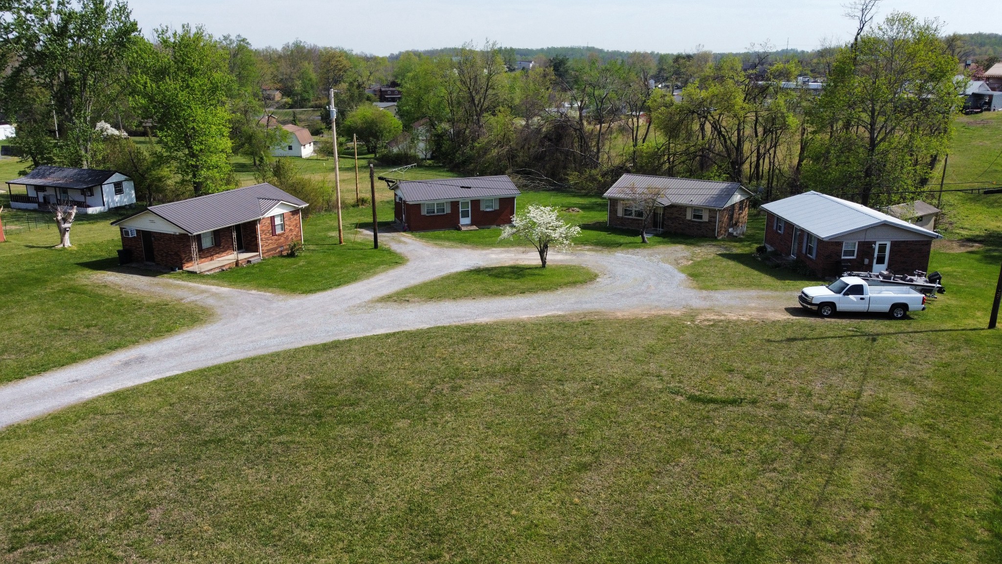 204 George Akins Road Westmoreland TN 37186