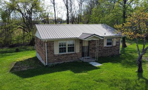 204 George Akins Road Westmoreland TN 37186