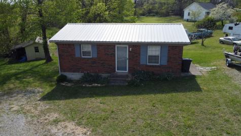 204 George Akins Road Westmoreland TN 37186