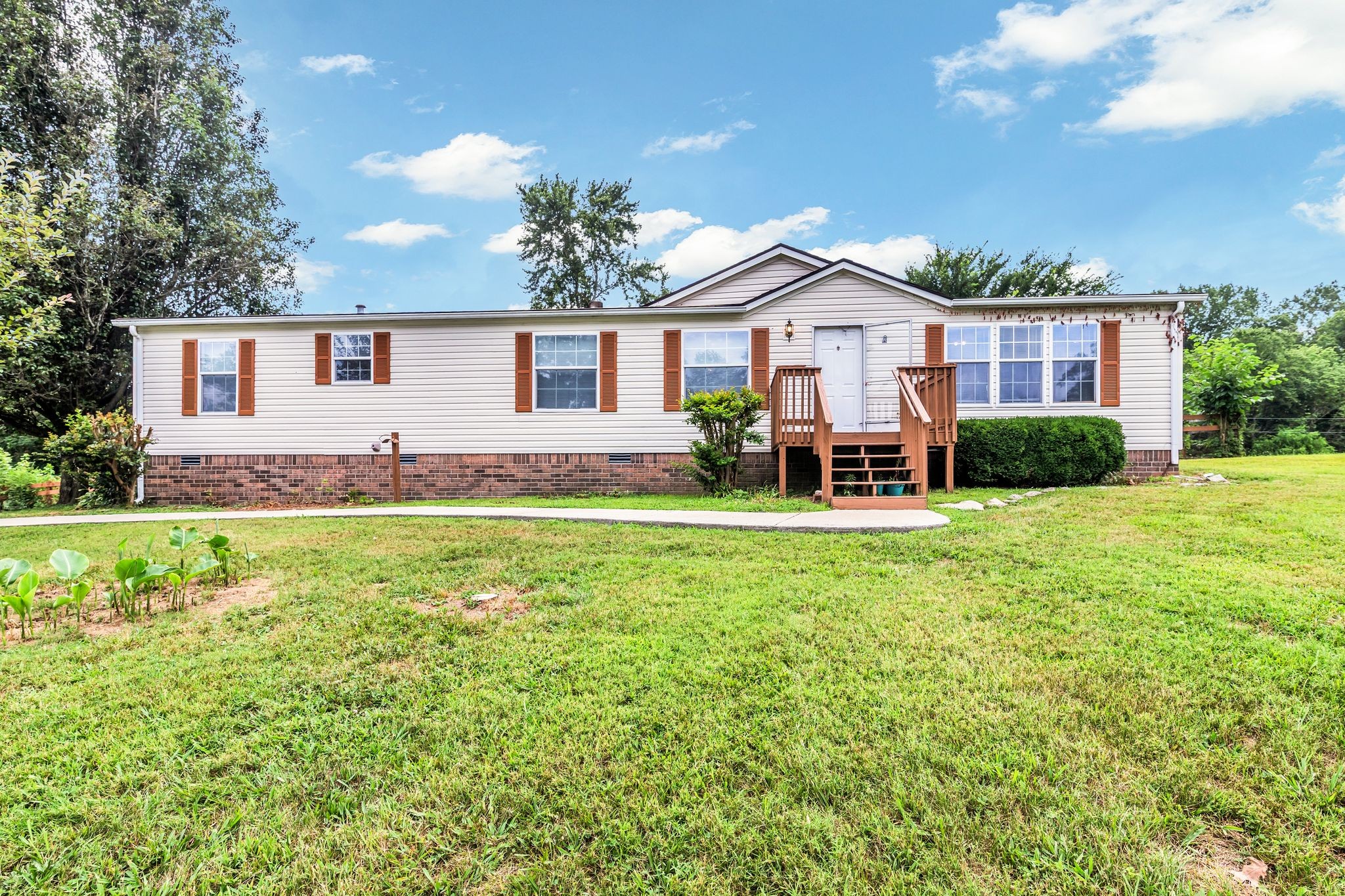 369 Canoe Branch Road Castalian Springs TN 37031