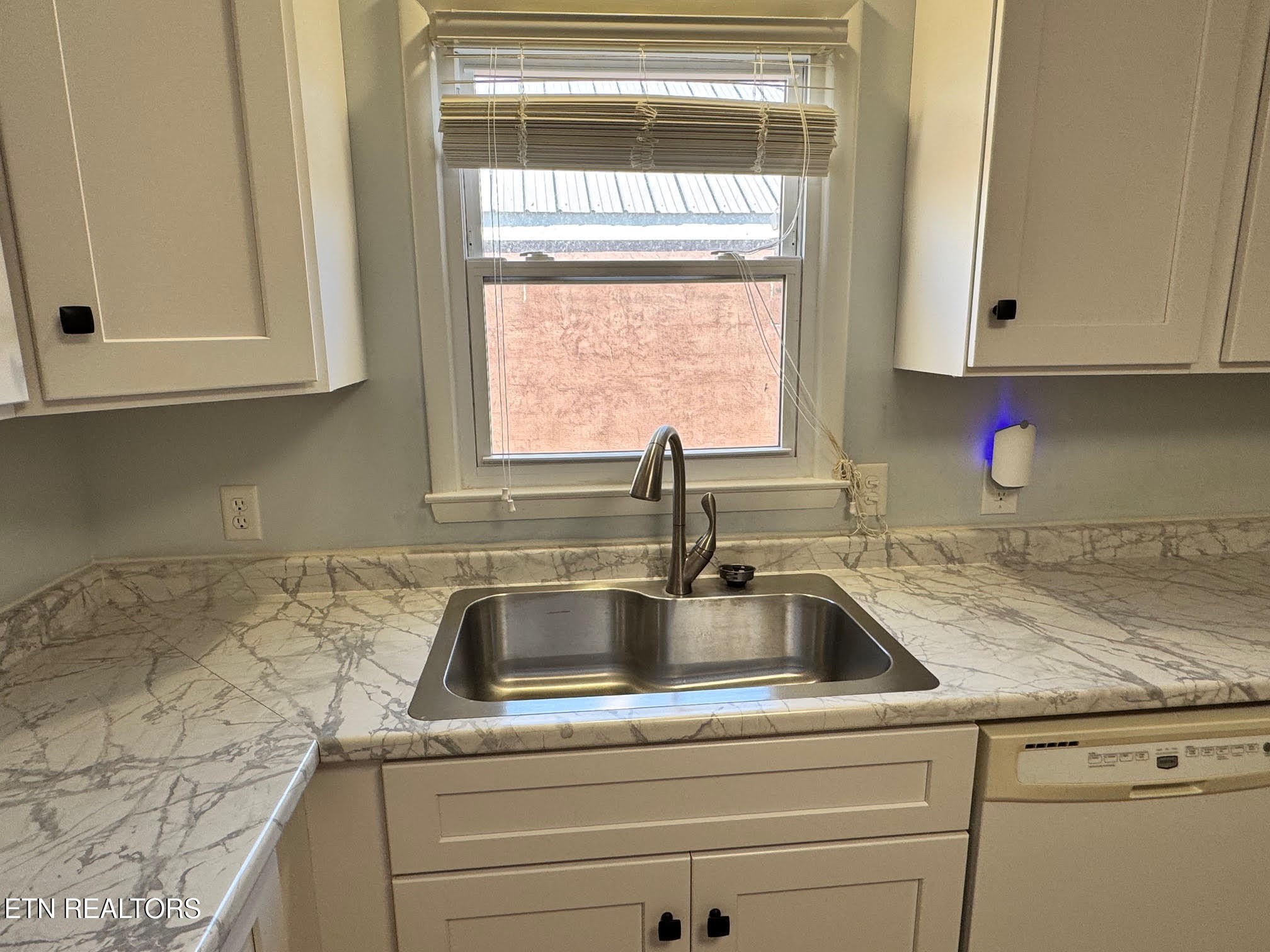 34 Hampton Square Crossville TN 38555