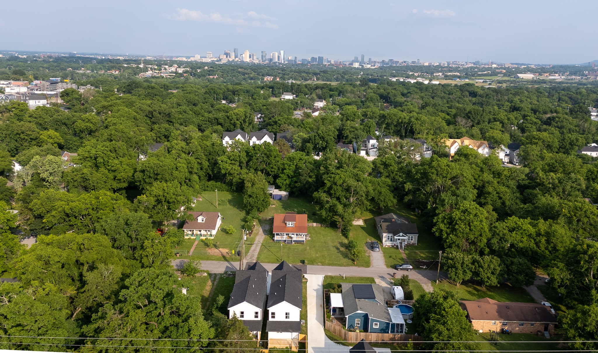 1812 Elizabeth Road Nashville TN 37218