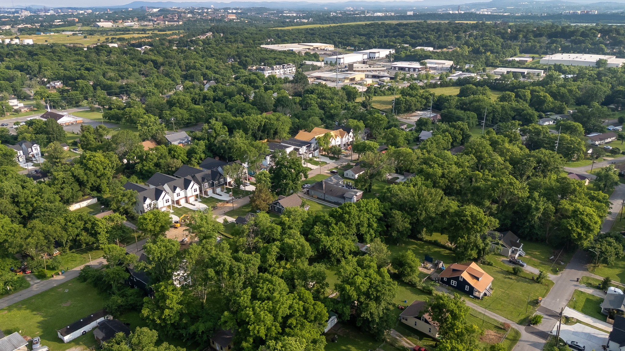 1812 Elizabeth Road Nashville TN 37218