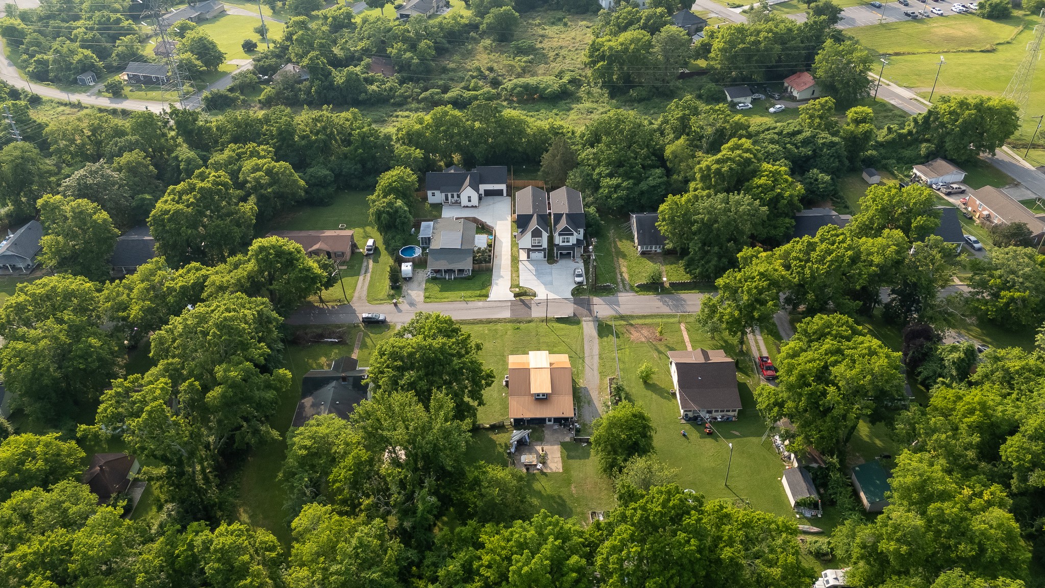 1812 Elizabeth Road Nashville TN 37218