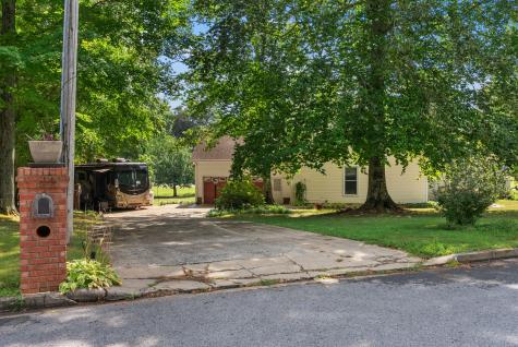 1400 Pitty Pat Road Clarksville TN 37042