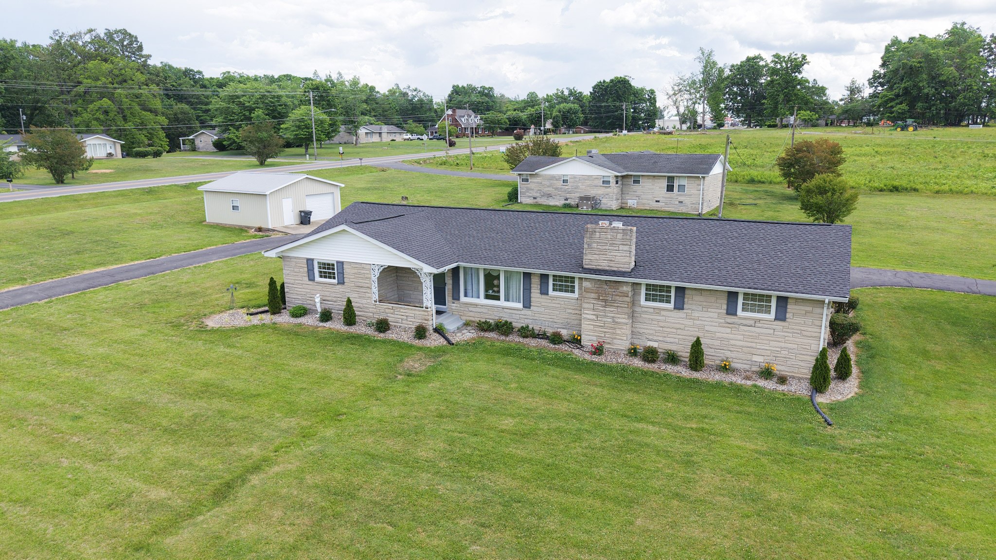 1406 Ellington Drive Lafayette TN 37083