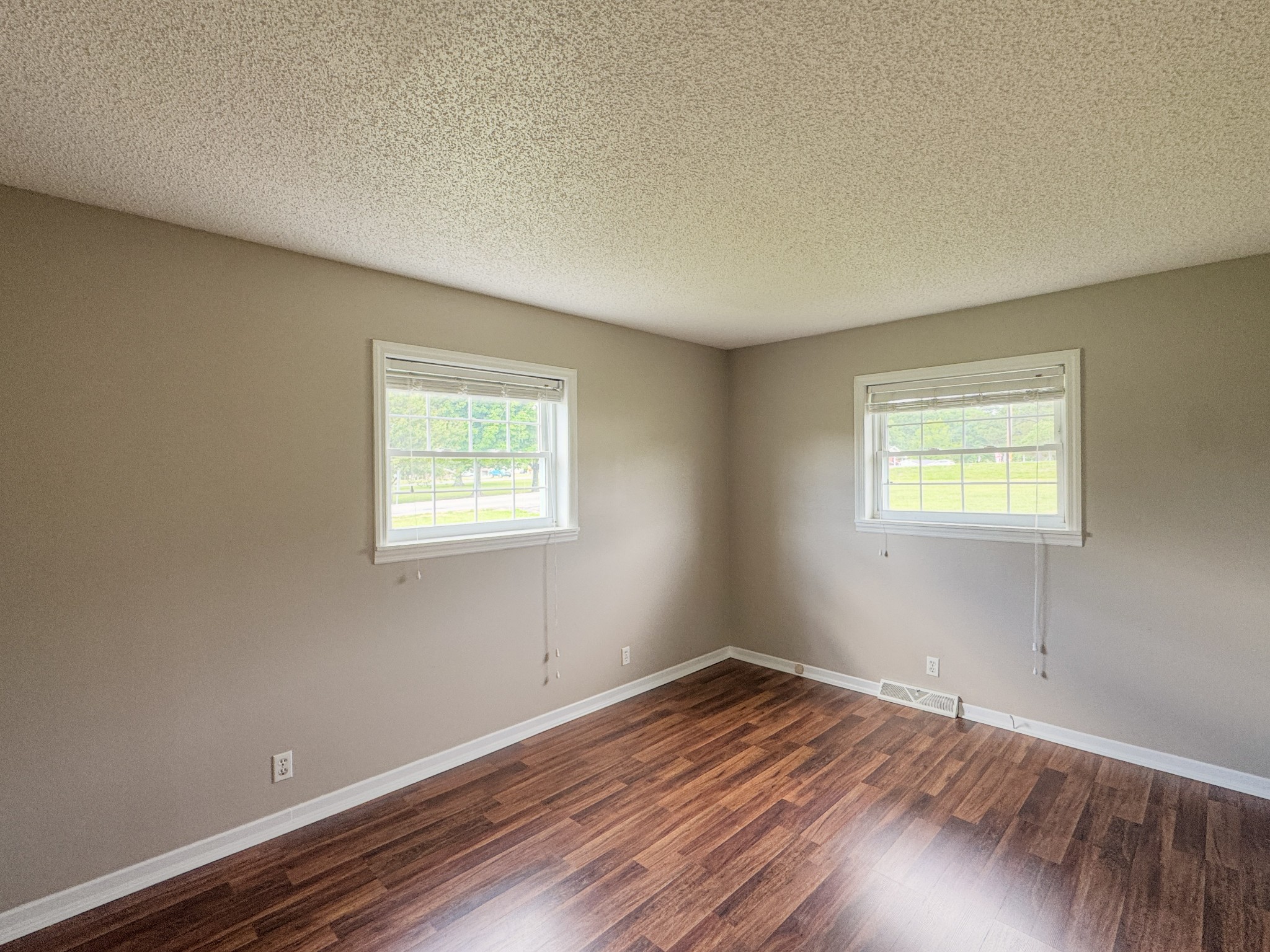 1406 Ellington Drive Lafayette TN 37083