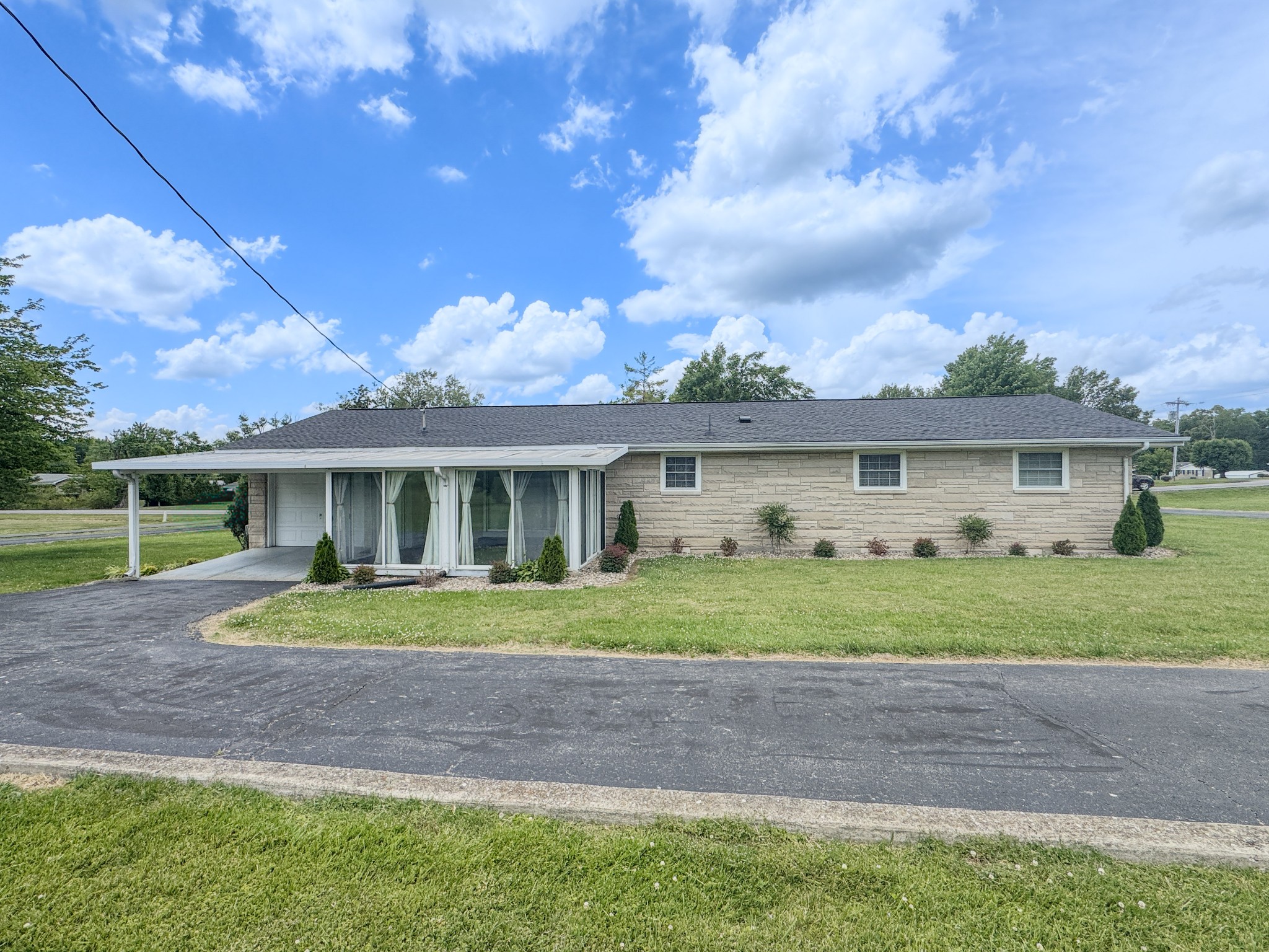 1406 Ellington Drive Lafayette TN 37083