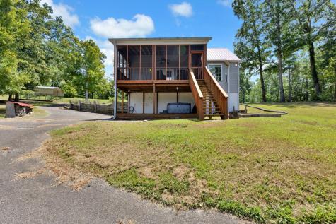123 Lower Roans Creek Road Linden TN 37096