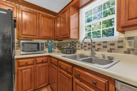 123 Lower Roans Creek Road Linden TN 37096