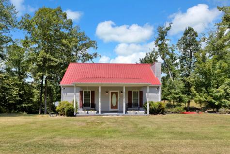 123 Lower Roans Creek Road Linden TN 37096