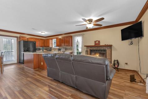 123 Lower Roans Creek Road Linden TN 37096