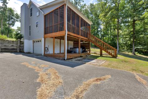 123 Lower Roans Creek Road Linden TN 37096