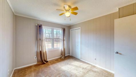 628 Tom White Road Big Sandy TN 38221