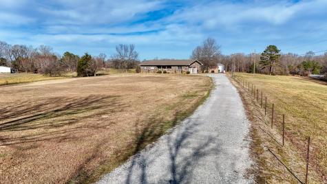 628 Tom White Road Big Sandy TN 38221