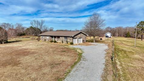 628 Tom White Road Big Sandy TN 38221